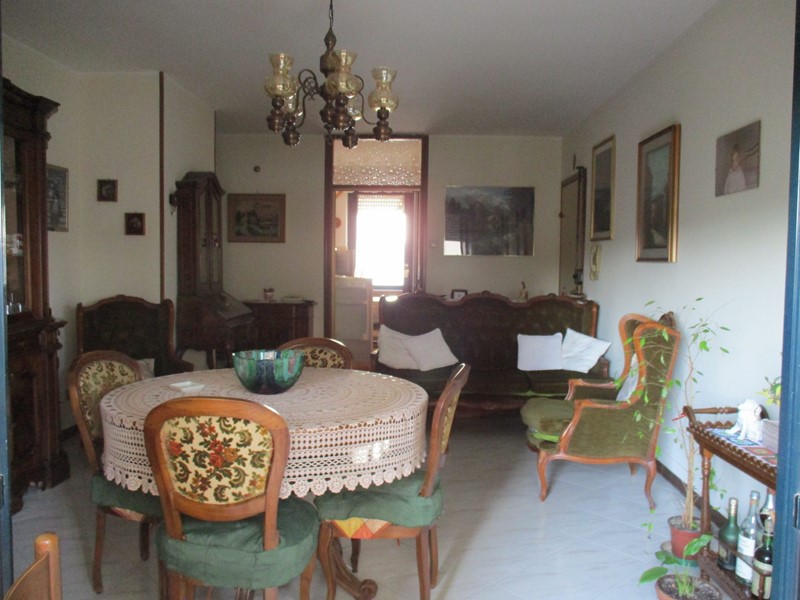 Quadrilocale in Vendita a Terni, 110'000€, 110 m²