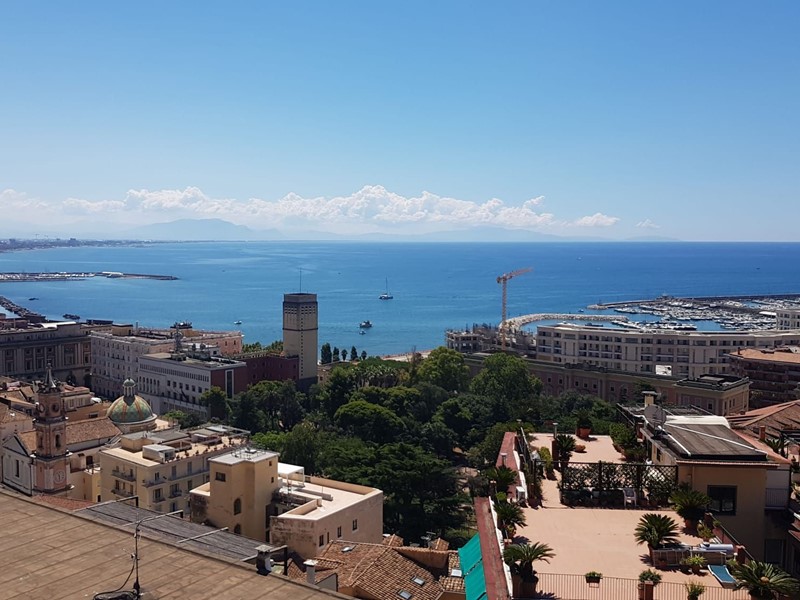 Appartamento in Vendita a Salerno, 580'000€, 170 m²