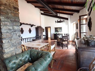 Appartamento in Vendita a Comano, 220'000€, 320 m², arredato