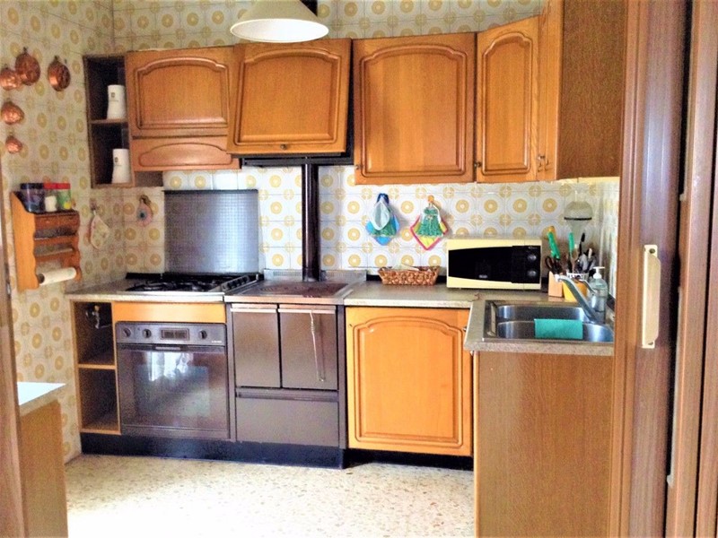 Villa in Vendita a Adria, 118'000€, 272 m²