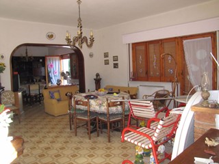 Villa in Vendita a Trabia, 150'000€, 220 m²