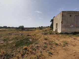 Casa Indipendente in Vendita a Ugento, 23'000€, 15000 m²