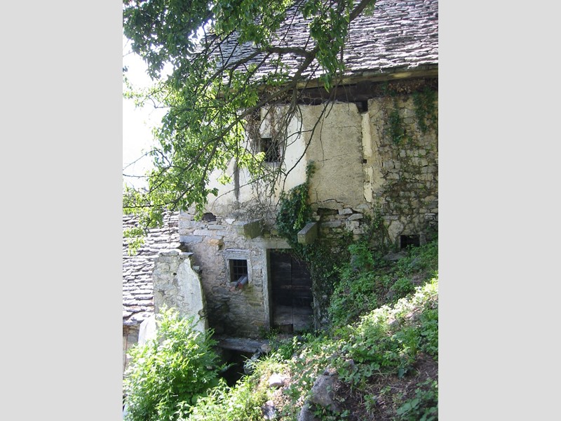 Casale in Vendita a Varzo, 35'000€, 70 m²