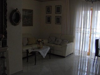 Appartamento in Vendita a Canosa di Puglia, 129'000€, 110 m²