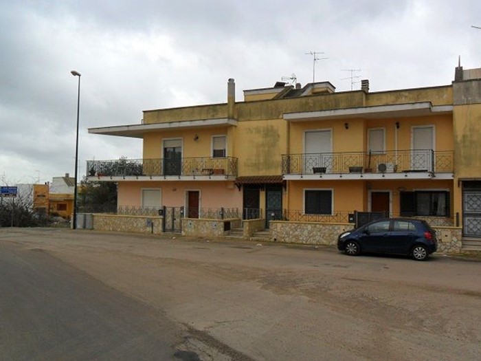 Casa Indipendente in Vendita a Sannicola, 120'000€, 90 m²