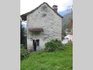Casale in Vendita a Crevoladossola, 49'000€, 110 m²