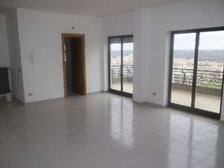 Quadrilocale in Vendita a Canosa di Puglia, 110 m²