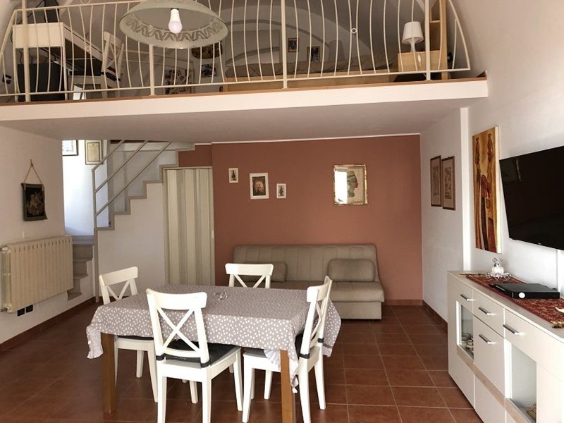 Casa Indipendente in Vendita a Canosa di Puglia, 45'000€, 55 m²