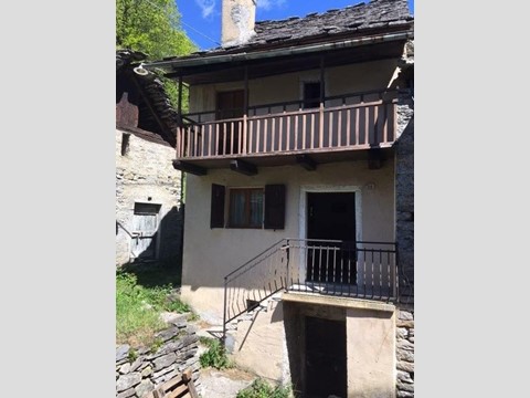 Casa Indipendente in Vendita a Varzo, 47'000€, 60 m²