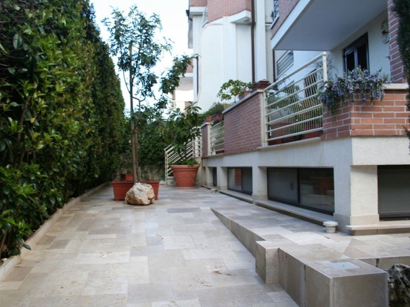 Appartamento in Vendita a Brindisi, 395'000€, 308 m²