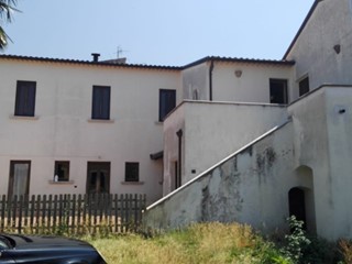 Casa Indipendente in Vendita a San Potito Sannitico, 365'000€, 300 m²