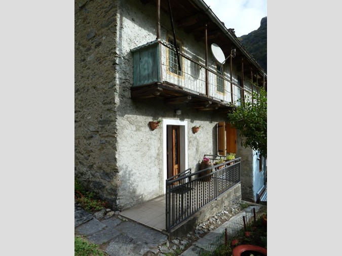Trilocale in Vendita a Crodo, 60'000€, 40 m², arredato