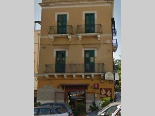 Negozio in Vendita a Taranto, 129'000€, 118 m²