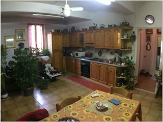 Quadrilocale in Vendita a Cassinetta di Lugagnano, 125'000€, 120 m²