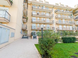 Quadrilocale in Vendita a San Nicola la Strada, 240'000€, 110 m²