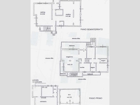 Villa in Vendita a Abbiategrasso, 440'000€, 372 m²
