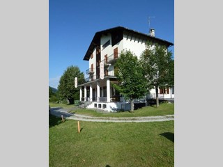 Attività commerciale in Vendita a Druogno, 515'000€, 1000 m²