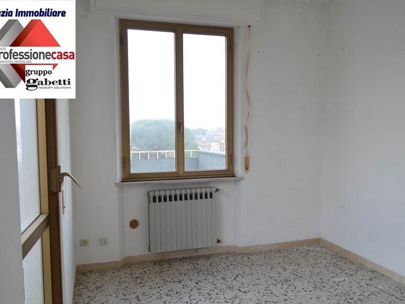 Trilocale in Vendita a Sinalunga, 64'000€, 67 m²