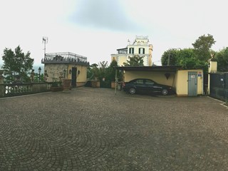 Bilocale in Vendita a Castel Gandolfo, zona GALLERIE DI SOPRA, 180'000€, 74 m²