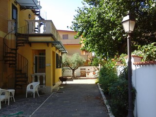 Villa in Affitto a Fiumicino, zona centro, 250€, 160 m², arredato