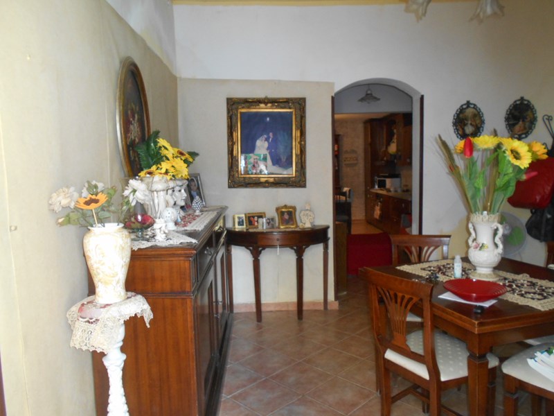Appartamento in Vendita a Castelvetrano, zona Cappuccini, 15'000&euro;, 95 m²