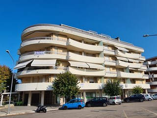 Quadrilocale in Vendita a Vasto, zona Centro, 280'000&euro;, 120 m², con Box