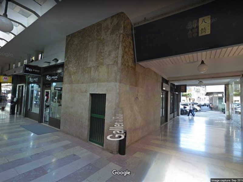 Immobile commerciale in Affitto a Milano, zona Corso Buenos Aires, 1'250€, 16 m²