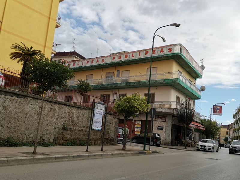 Appartamento in Vendita a Napoli, zona Casoria, 210'000€, 170 m²