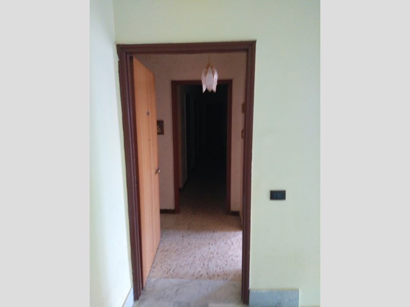 Appartamento in Vendita a Agrigento, zona Fontanelle, 69'000€, 125 m²