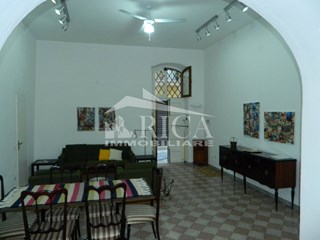 Appartamento in Vendita a Alcamo, 250'000€, 350 m², con Box