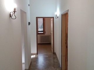 Appartamento in Vendita a Empoli, 260'000€, 120 m², con Box