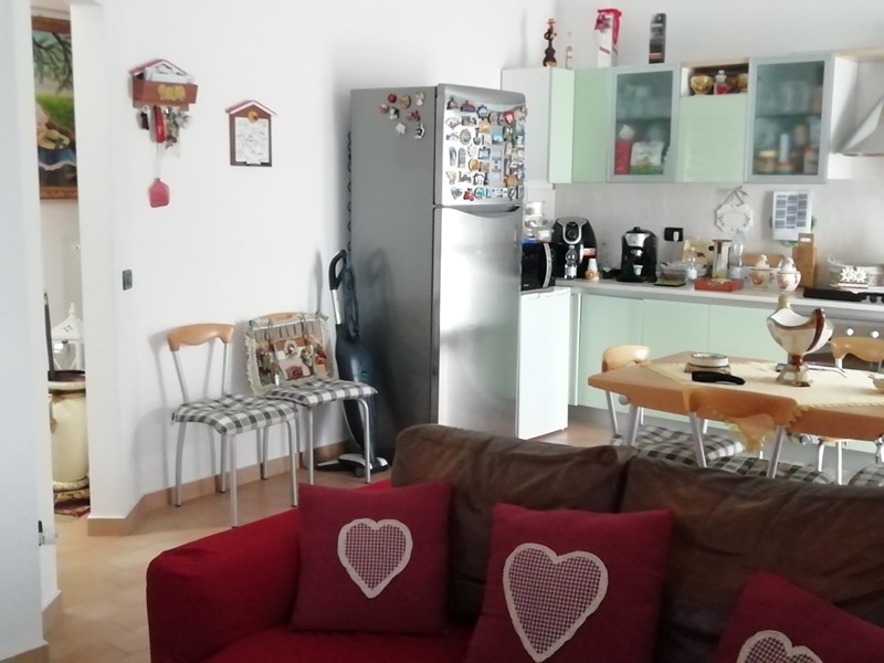 Casa Indipendente in Vendita a Lanciano, 400 m², con Box