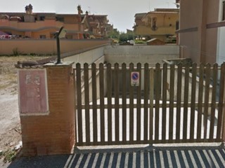 Box in Vendita a Pomezia, zona Torvaianica litoranea, 24'000€, 65 m²