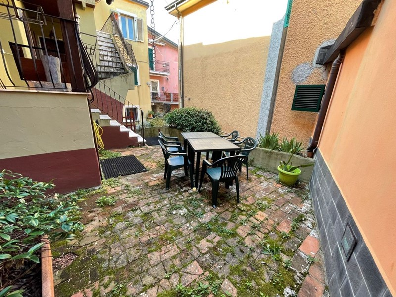 Casa Semi Indipendente in Vendita a Santo Stefano di Magra, zona Ponzano Magra, 129'000€, 100 m², arredato