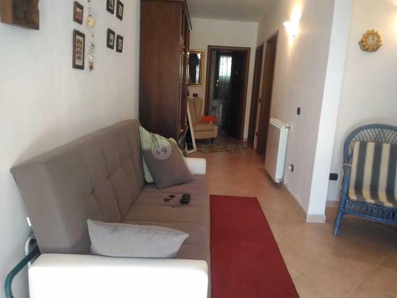 Casa Indipendente in Vendita a Luni, 360'000€, 210 m², con Box