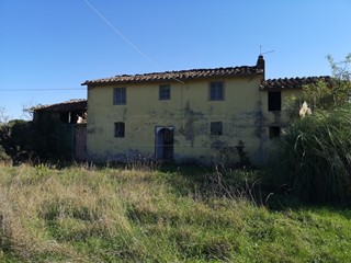 Rustico in Vendita a Santa Maria a Monte, zona Cerretti, 210'000€, 250 m²