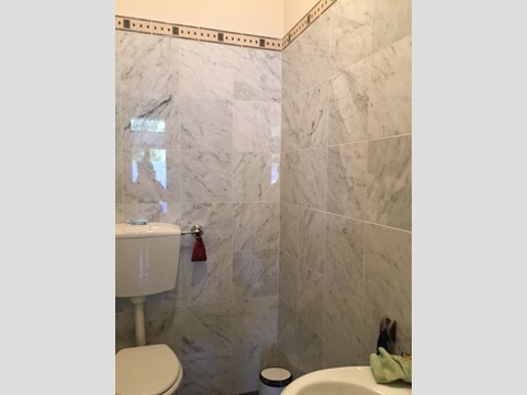 Immobile commerciale in Vendita a Carrara, 150'000€, 80 m²