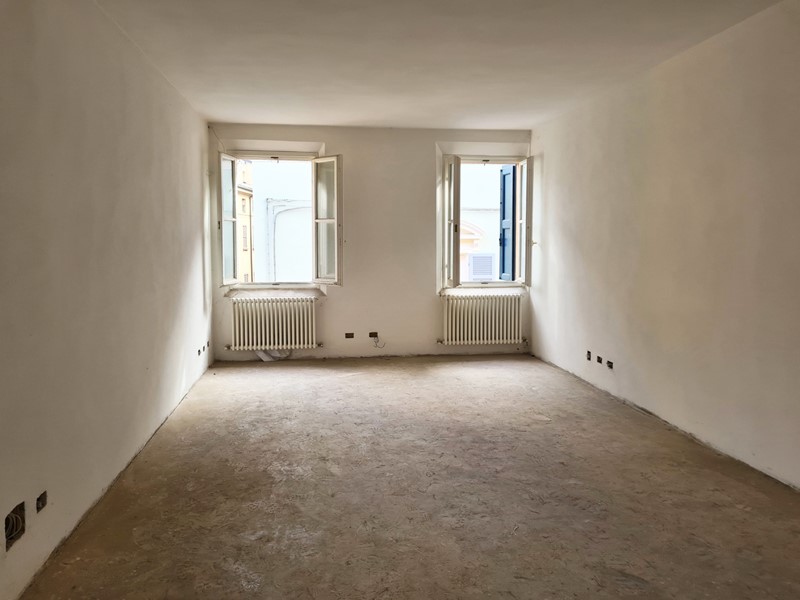 Quadrilocale in Vendita a Reggio Emilia, zona Centro storico, 250'000€, 100 m²