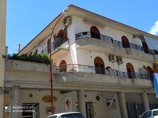 Appartamento in Vendita a Castellammare del Golfo, zona Centro Città, 150'000€, 130 m², con Box