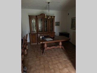 Appartamento in Vendita a Calci, 175'000€, 150 m², con Box