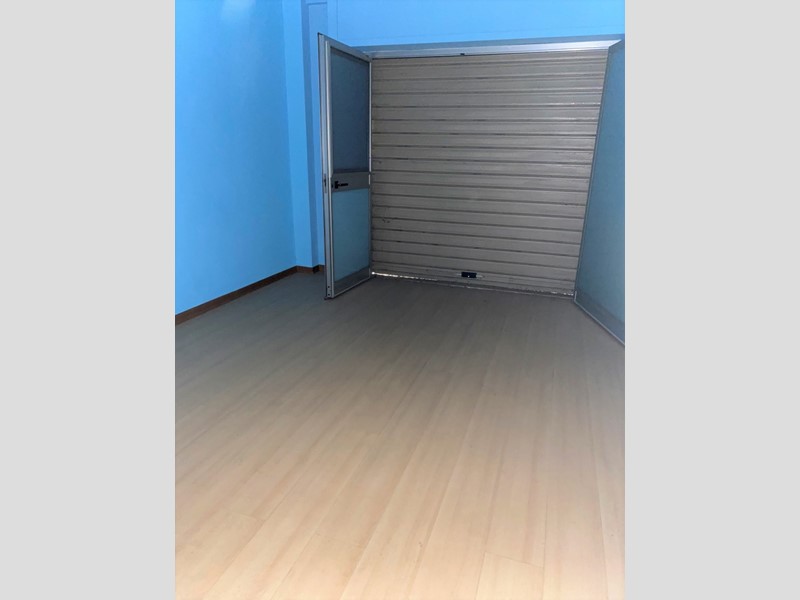 Immobile commerciale in Vendita a Corciano, zona San Mariano, 94'000€, 136 m²