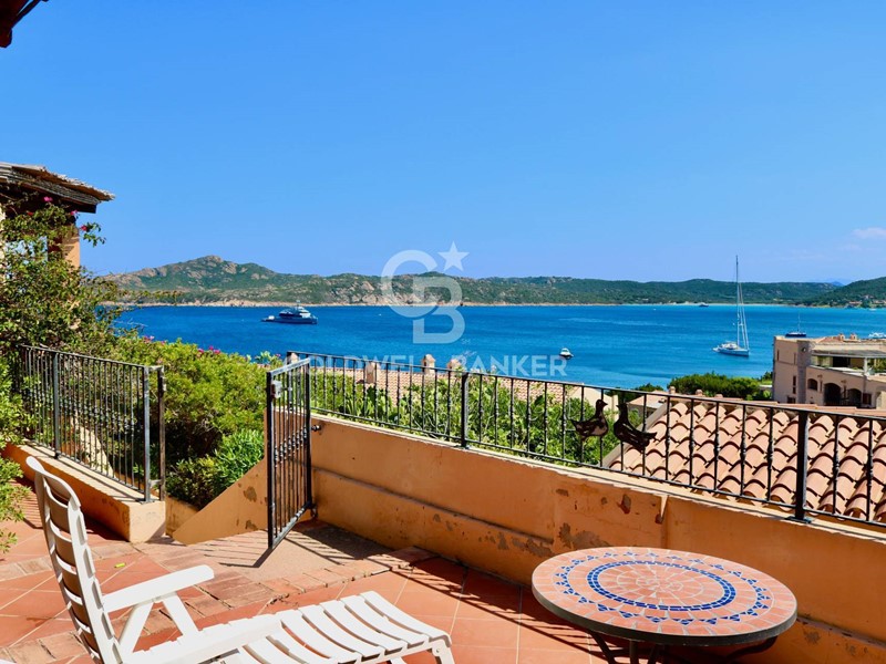 Appartamento in Vendita a Arzachena, zona Porto Cervo, 750'000€, 100 m², arredato