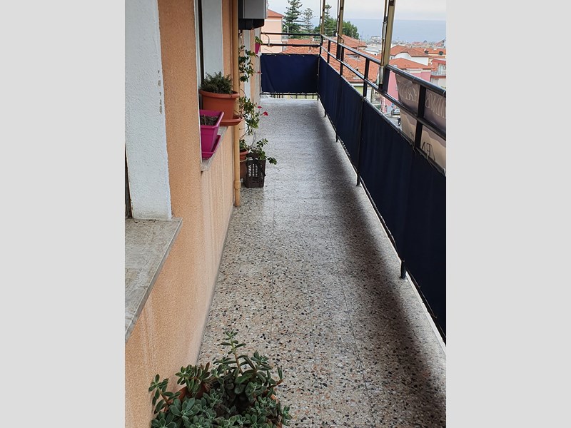 Bilocale in Vendita a Sanremo, zona Baragallo, 125'000€, 60 m²