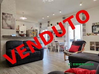 Quadrilocale in Vendita a Valenzano, 195'000€, 162 m²