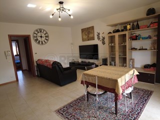 Trilocale in Vendita a Sandrigo, zona SANDRIGO, 167'000€, 115 m², arredato, con Box
