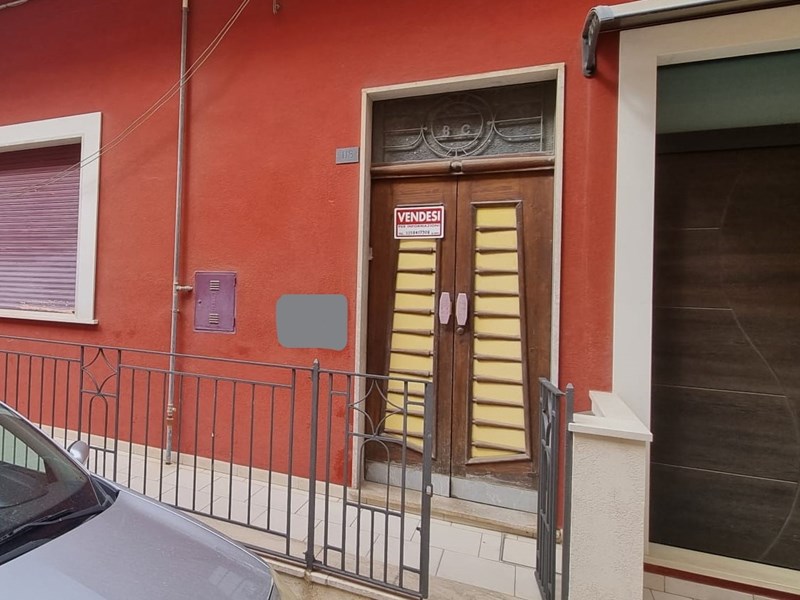 Quadrilocale in Vendita a Pozzallo, 90'000€, 100 m²