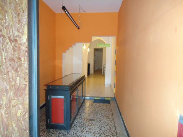 Negozio in Vendita a Pisa, 135'000€, 75 m²