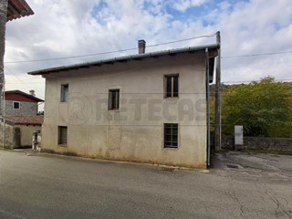 Casa Indipendente in Vendita a Torreano, 59'000€, 231 m², con Box