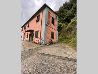 Casa Indipendente in Vendita a La Spezia, zona PERIFERIA, 160'000€, 150 m²