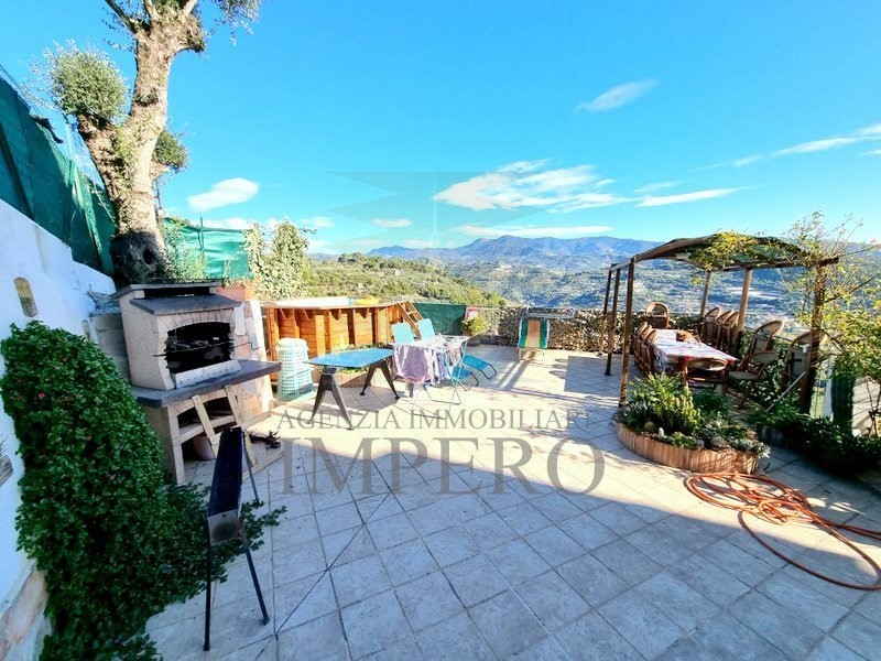 Casa Indipendente in Vendita a Camporosso, 270'000€, 130 m²